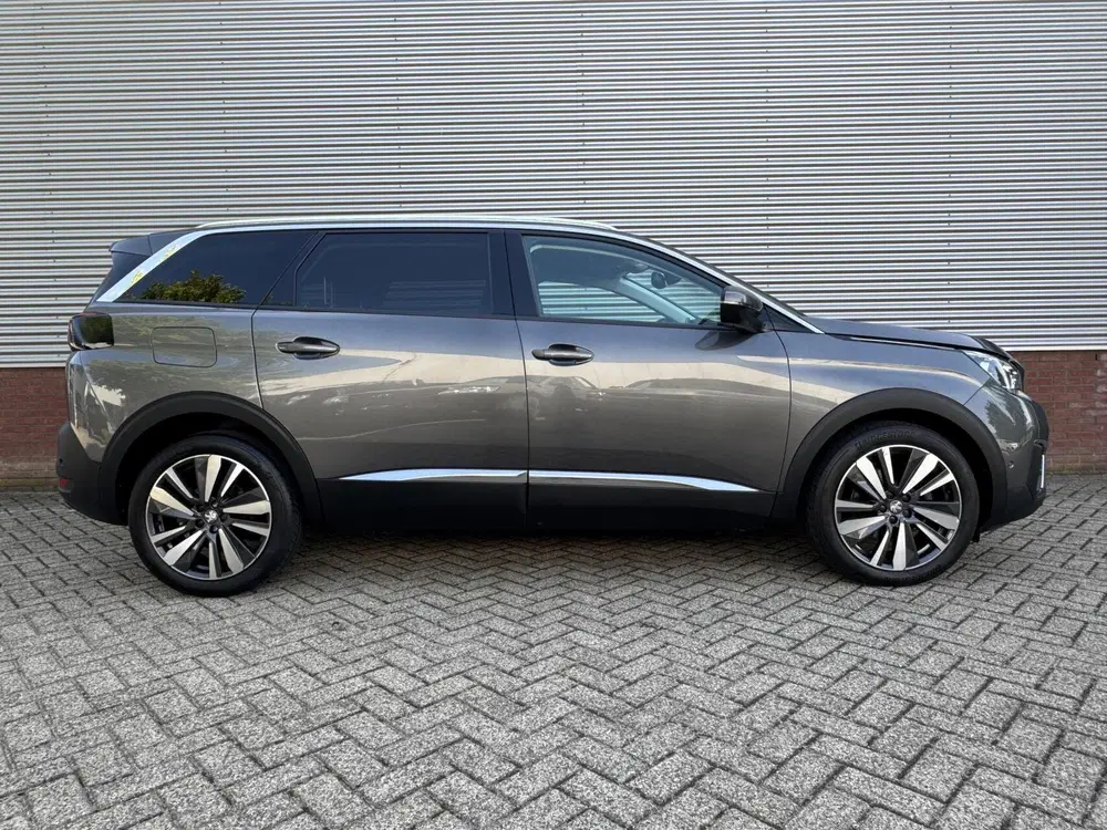Peugeot 5008 PureTech Allure Avantage uit 2021, foto 5