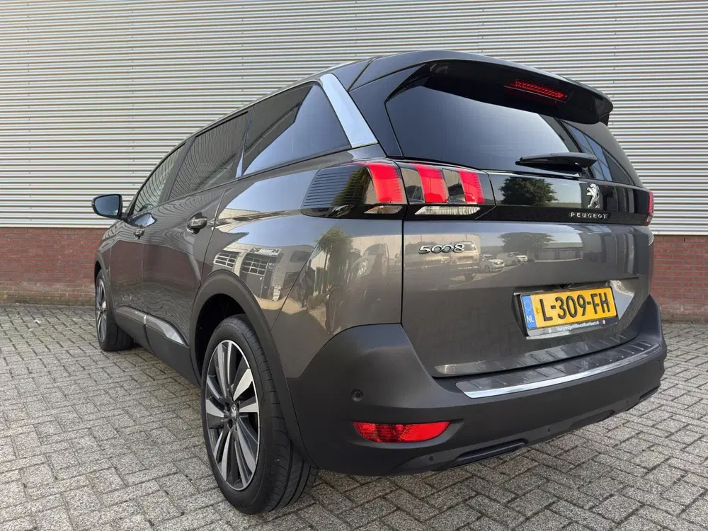 Peugeot 5008 PureTech Allure Avantage uit 2021, foto 6
