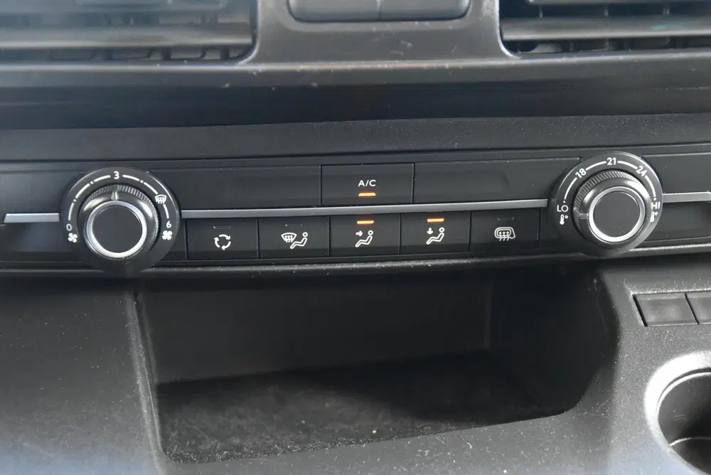 Opel Combo 1.5D Airco Cruise Navi Apple Carplay PDC E uit 2020, foto 11