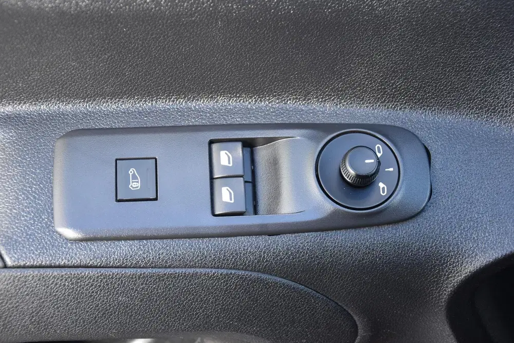 Opel Combo 1.5D Airco Cruise Navi Apple Carplay PDC E uit 2020, foto 15