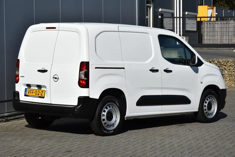 Opel Combo 1.5D Airco Cruise Navi Apple Carplay PDC E uit 2020, foto 3