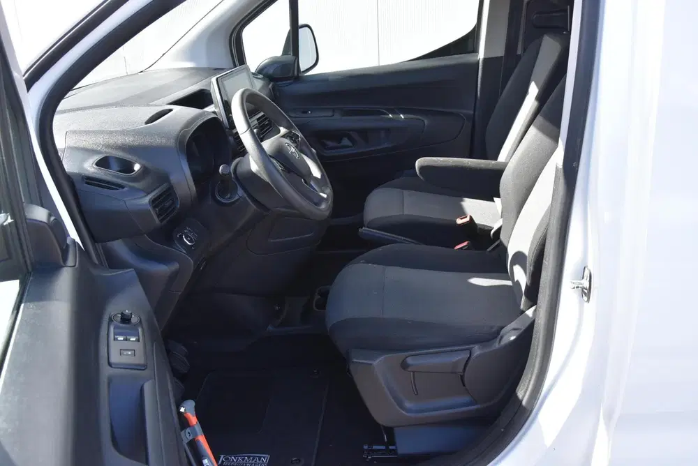 Opel Combo 1.5D Airco Cruise Navi Apple Carplay PDC E uit 2020, foto 8