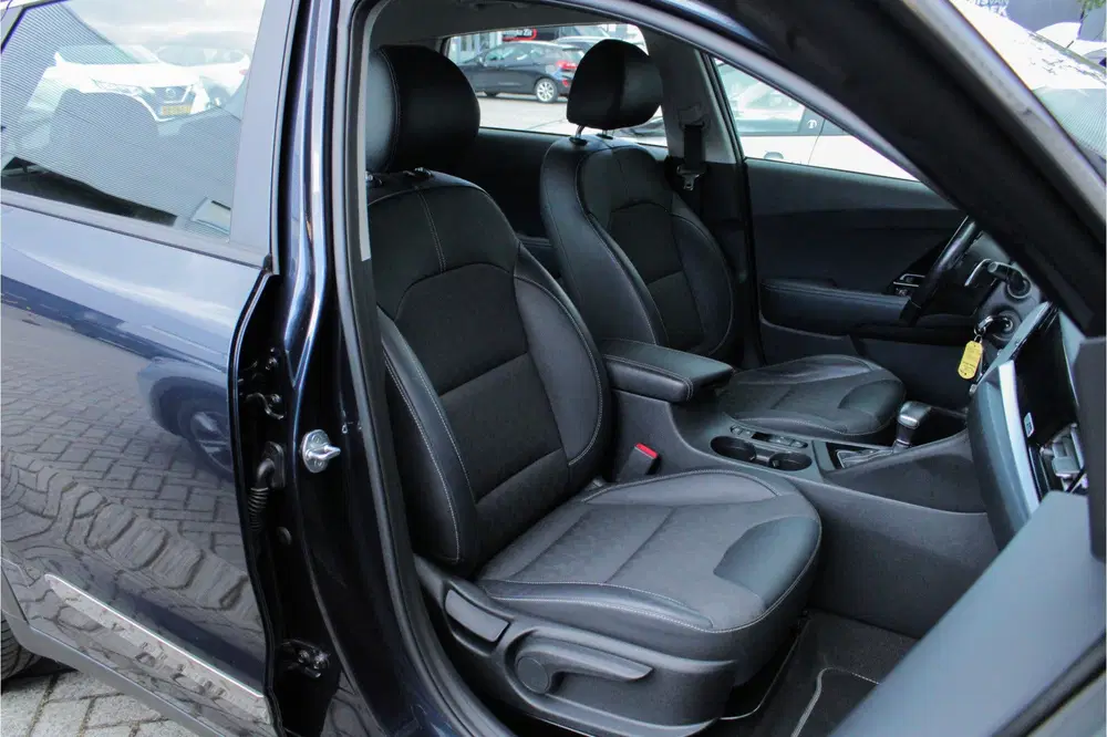 Kia Niro 1.6 GDi PHEV DynamicLine uit 2020, foto 9