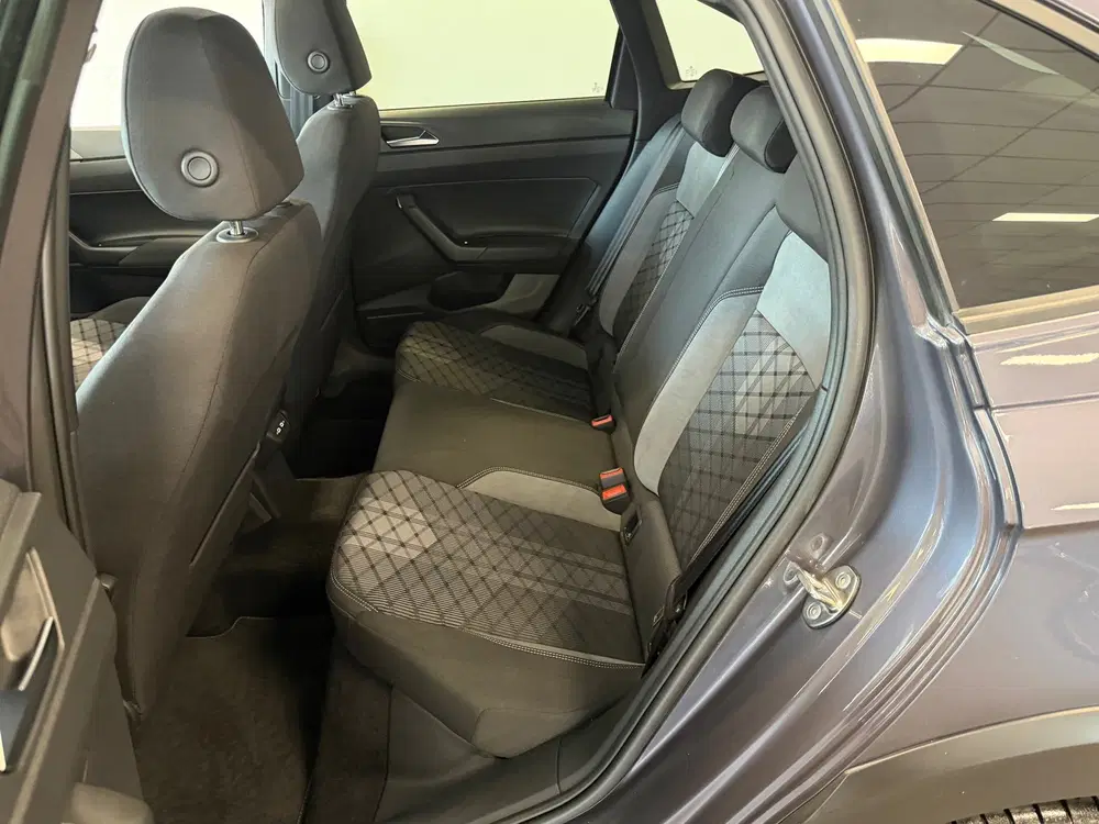 Volkswagen Taigo 1.0 TSI R-Line uit 2024, foto 11