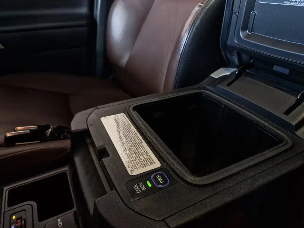 Toyota Land Cruiser 2.8 D-4D-F Executive Grijs kenteken uit 2021, foto 15
