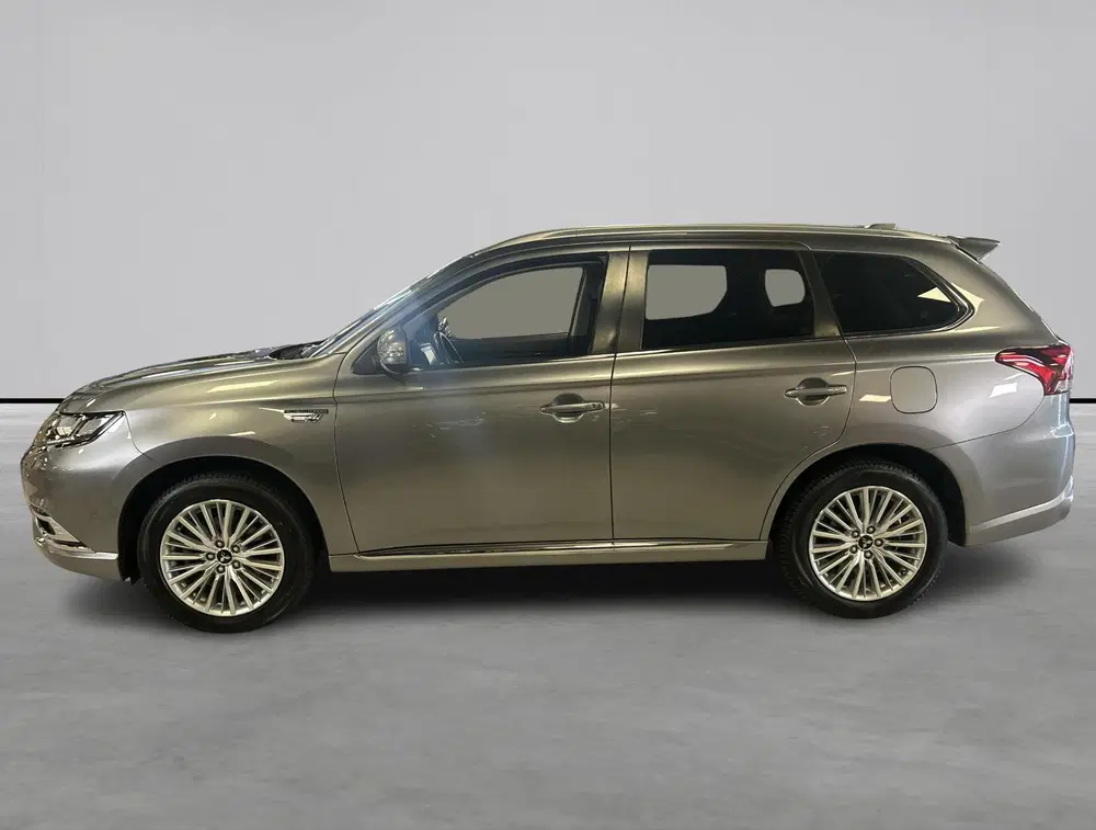 Mitsubishi Outlander 2.4 PHEV Intense+ uit 2019, foto 2