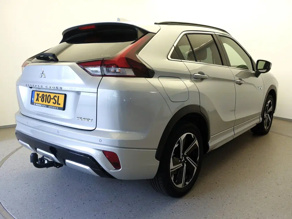 Mitsubishi Eclipse Cross 2.4i PHEV 188pk S-AWC "Executive" uit 2024, foto 4
