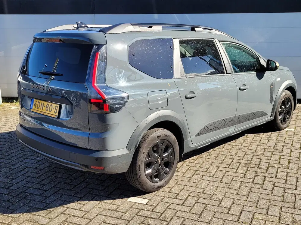 Dacia Jogger 1.8 hybrid 155 limited edition 7p. uit 2026, foto 2