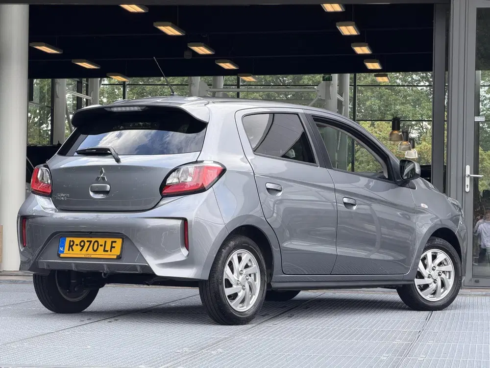 Mitsubishi Space Star 1.2 Dynamic Automaat 71PK uit 2023, foto 2