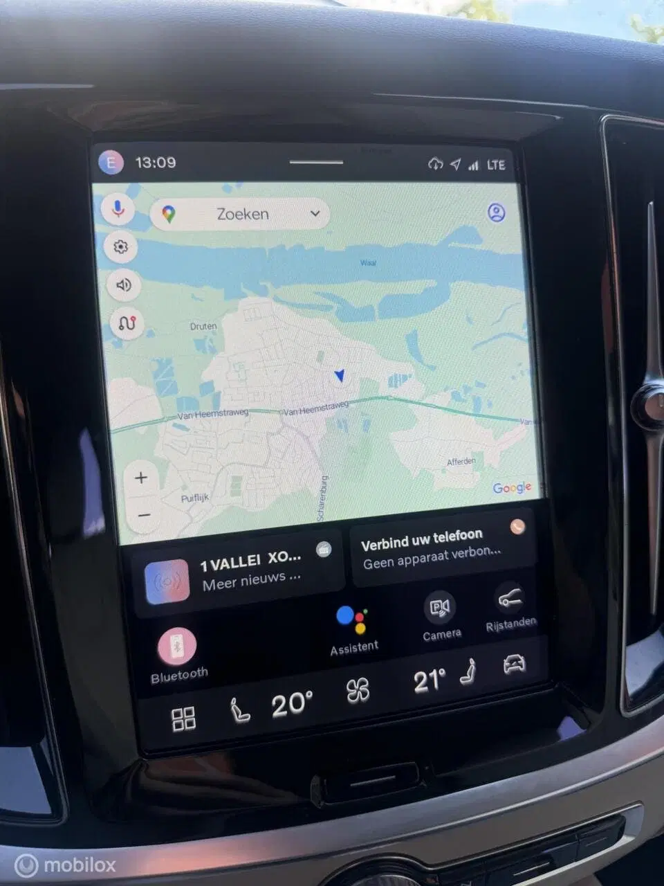 Volvo V60 2.0 T6 Plug-in hybrid AWD Plus Bright LONG uit 2022, foto 11