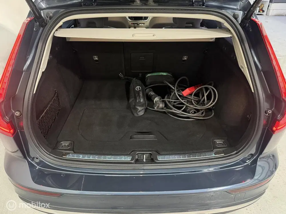 Volvo V60 2.0 T6 Plug-in hybrid AWD Plus Bright LONG uit 2022, foto 5
