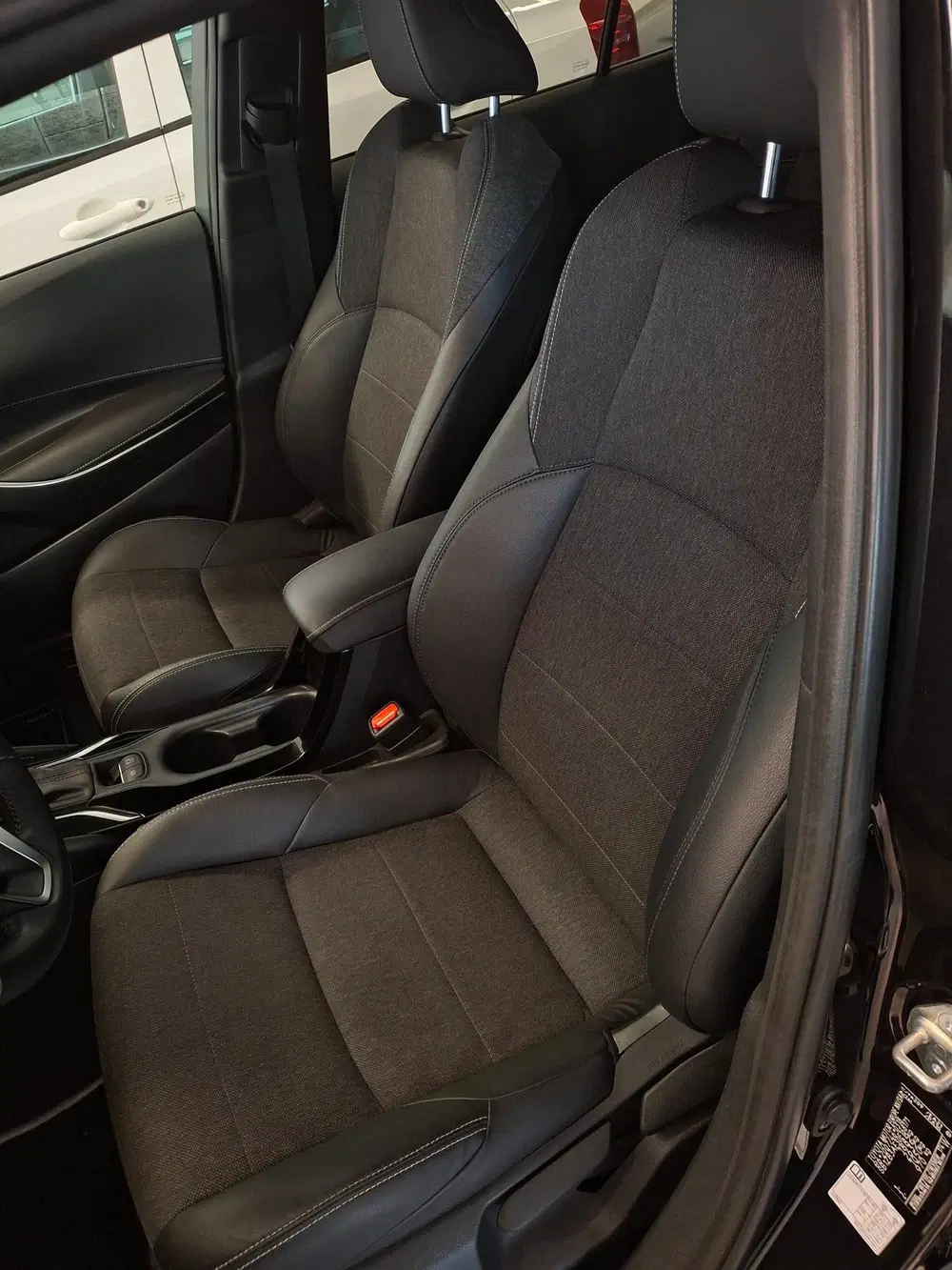 Toyota Corolla Hybrid 140 Dynamic Carplay uit 2025, foto 15