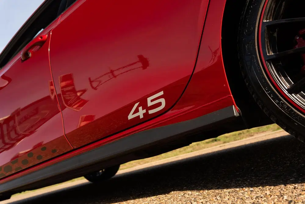 Volkswagen Golf 2.0 TSI GTI Clubsport 45 Jahre Akrapovic uit 2021, foto 13