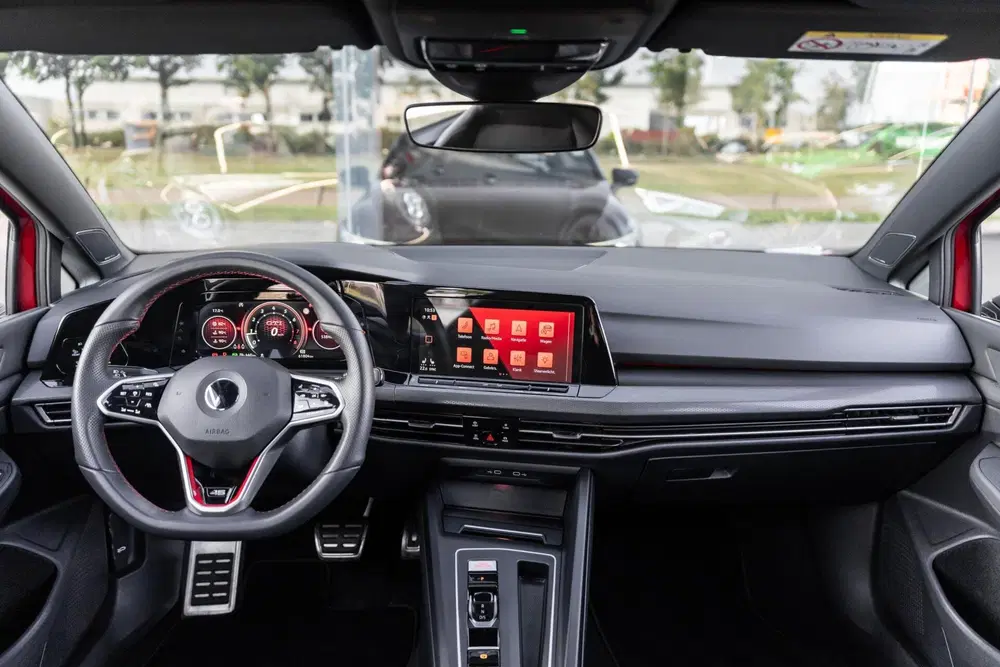Volkswagen Golf 2.0 TSI GTI Clubsport 45 Jahre Akrapovic uit 2021, foto 14