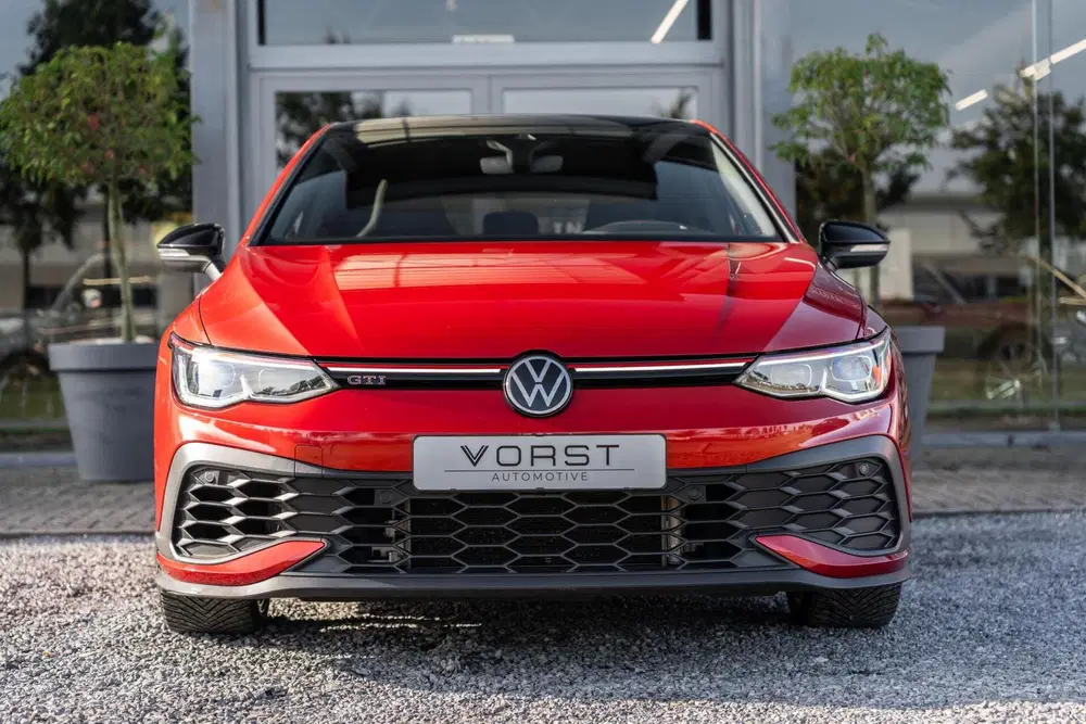Volkswagen Golf 2.0 TSI GTI Clubsport 45 Jahre Akrapovic uit 2021, foto 2