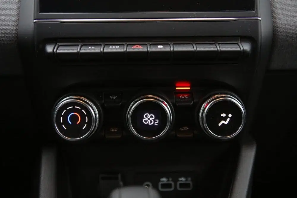 Renault Clio 1.6 ETFH 145PK uit 2024, foto 9