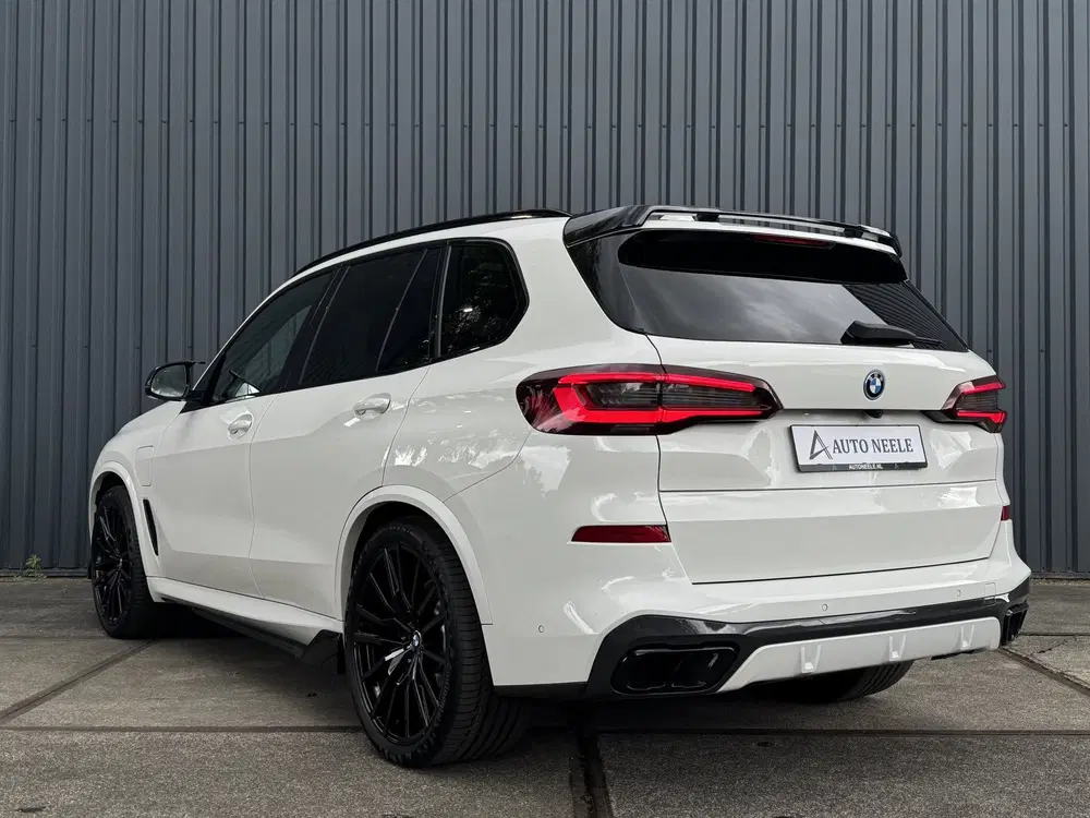 BMW X5 xDrive45e M Sport 394 pk Pano uit 2022, foto 3