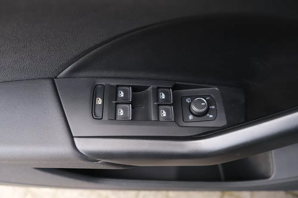 Volkswagen T-Cross 1.0 TSI 2x R-Line DSG Facelift IQ Led Vir uit 2024, foto 13