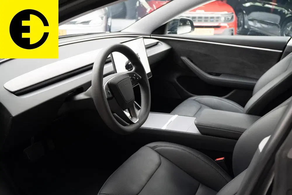 Tesla Model 3 Premium Long Range AWD 78 kWh uit 2023, foto 4
