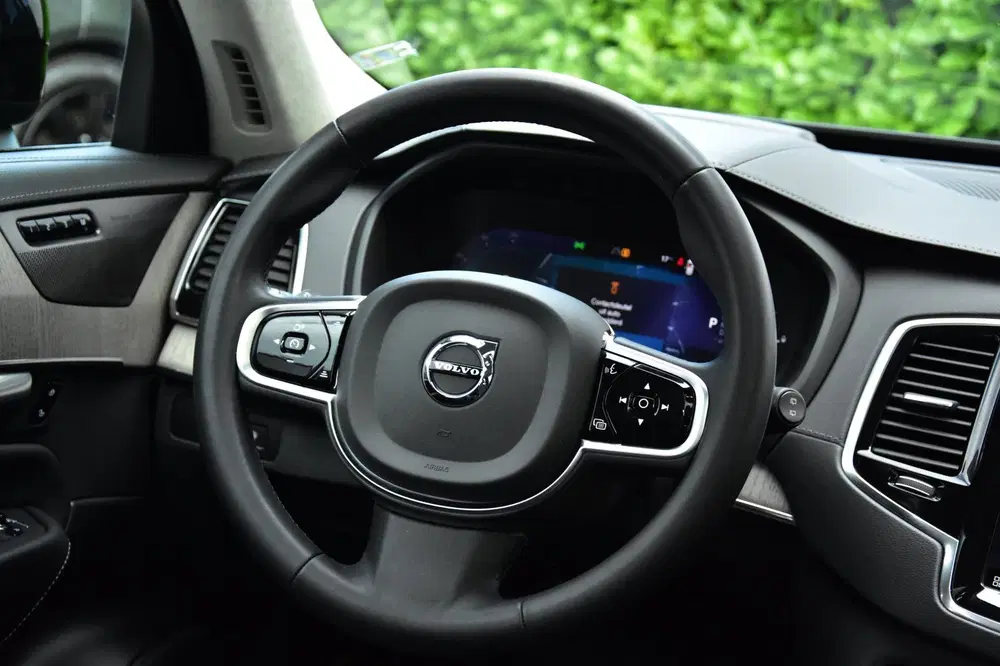 Volvo XC90 2.0 T8 Recharge AWD Ultimate Dark uit 2023, foto 14