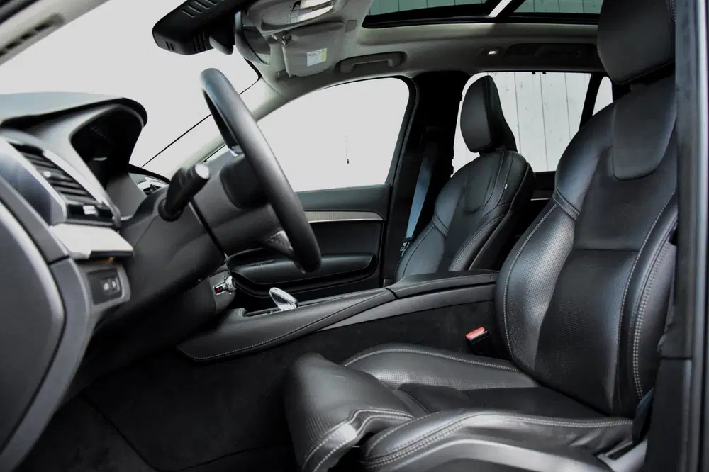 Volvo XC90 2.0 T8 Recharge AWD Ultimate Dark uit 2023, foto 5