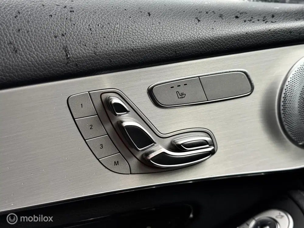 Mercedes-Benz GLC Mercedes GLC-klasse 300 4MATIC AMG Line uit 2019, foto 13