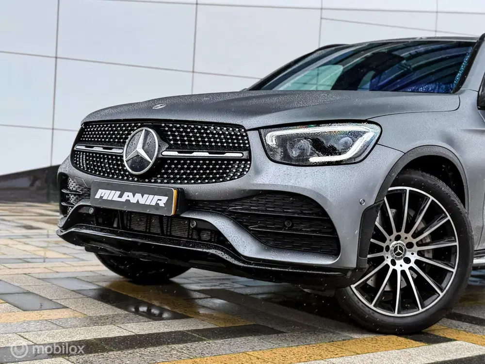 Mercedes-Benz GLC Mercedes GLC-klasse 300 4MATIC AMG Line uit 2019, foto 4