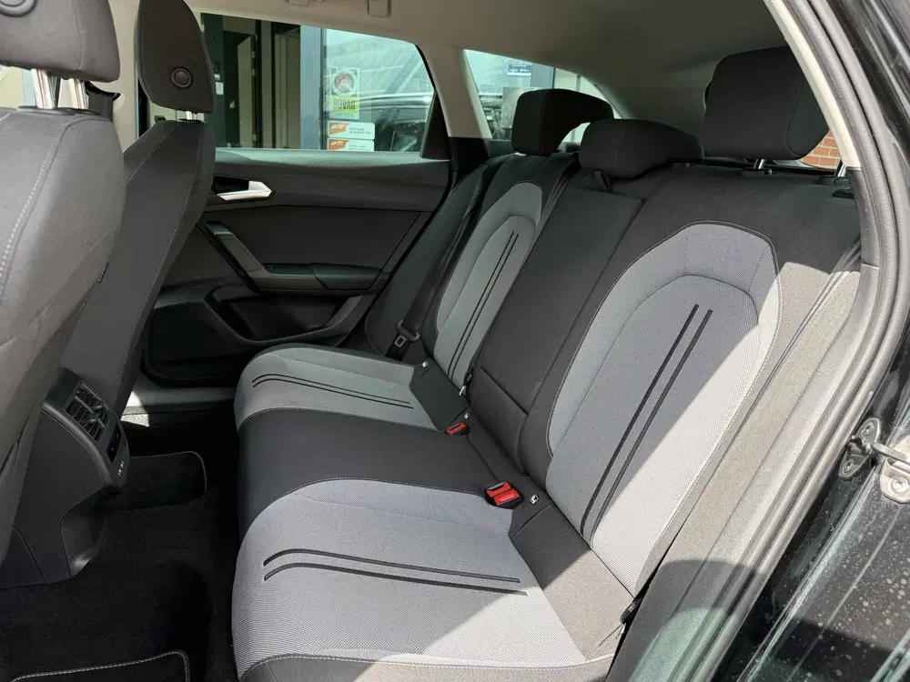 SEAT Leon 1.0 TSI Style Business Intense Ca uit 2022, foto 9