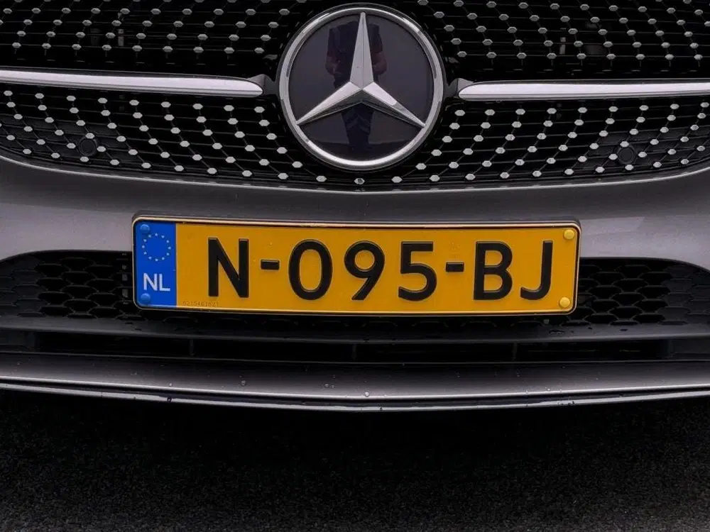 Mercedes-Benz B-Klasse 250 e Business Solution AMG Limited T uit 2021, foto 10