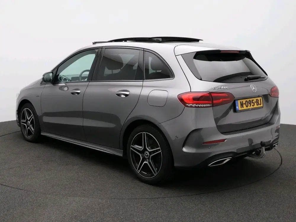 Mercedes-Benz B-Klasse 250 e Business Solution AMG Limited T uit 2021, foto 4