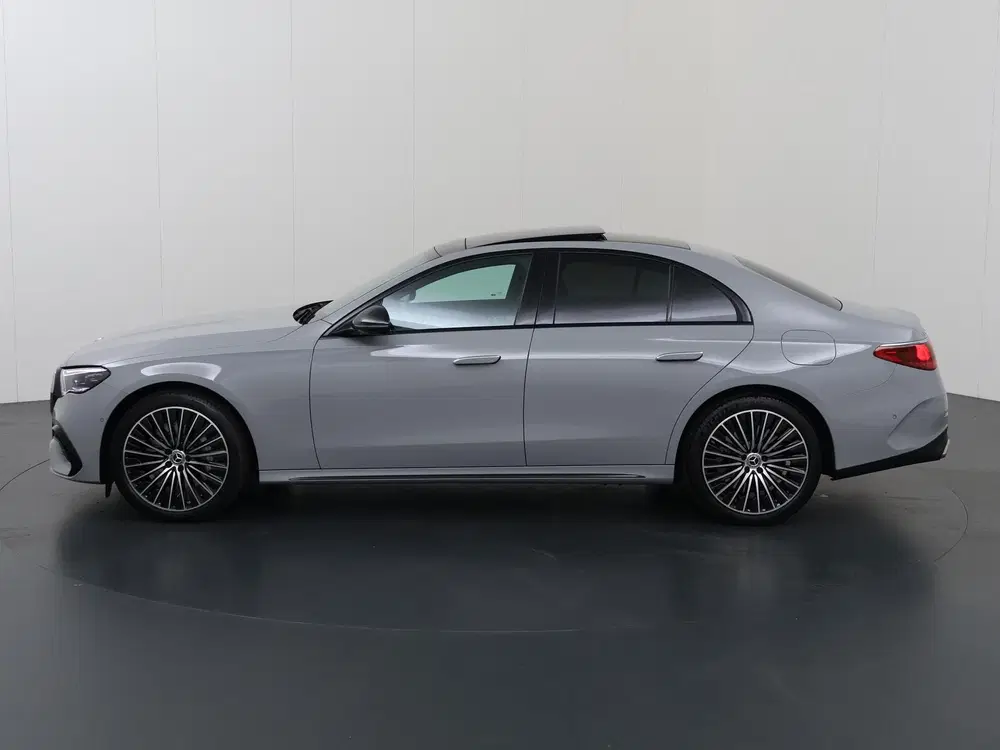 Mercedes-Benz E-Klasse 300e Sport Edition uit 2026, foto 5