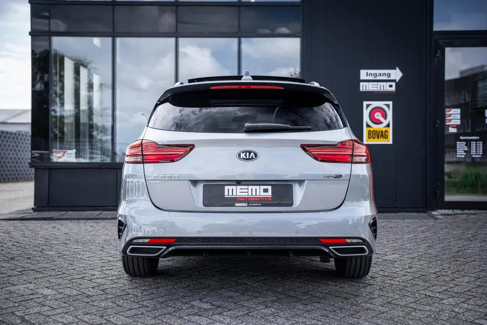 Kia Ceed 1.0 T-GDi GT-Line*PANO*CAMERA*VIRTUAL* uit 2021, foto 13