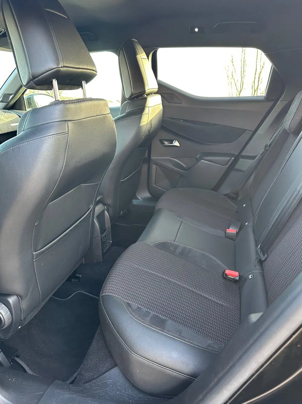 DS Automobiles DS 3 Crossback DS 3 Crossback 1.2 PureTech Performance Li uit 2020, foto 6