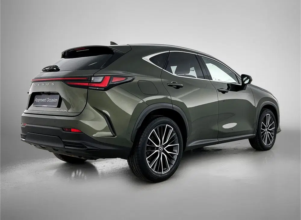 Lexus NX 450h+ AWD Executive Line uit 2022, foto 2