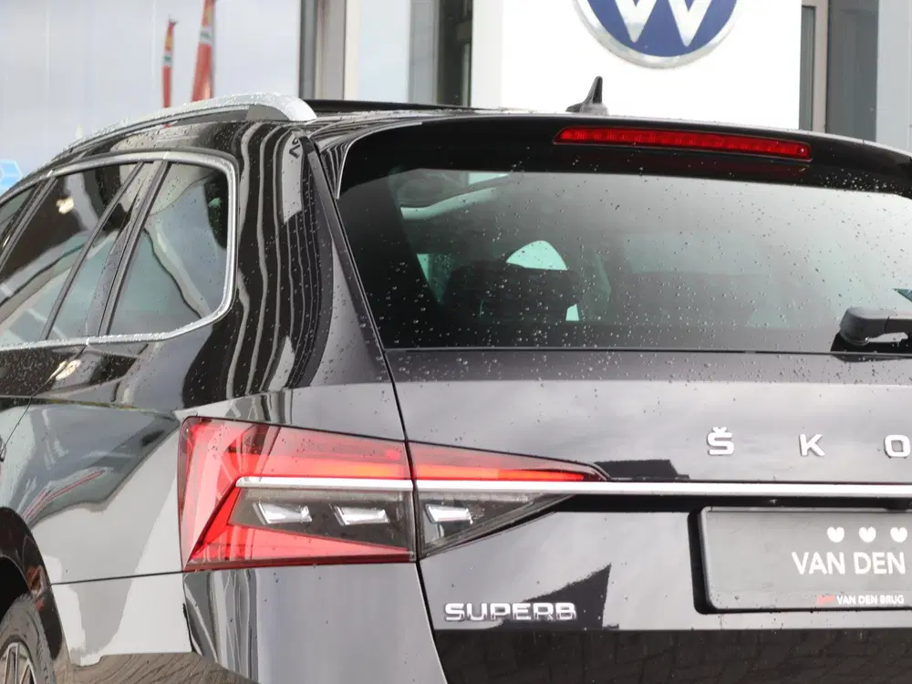 Skoda Superb 1.4 TSI iV 218 pk DSG L&K uit 2023, foto 10