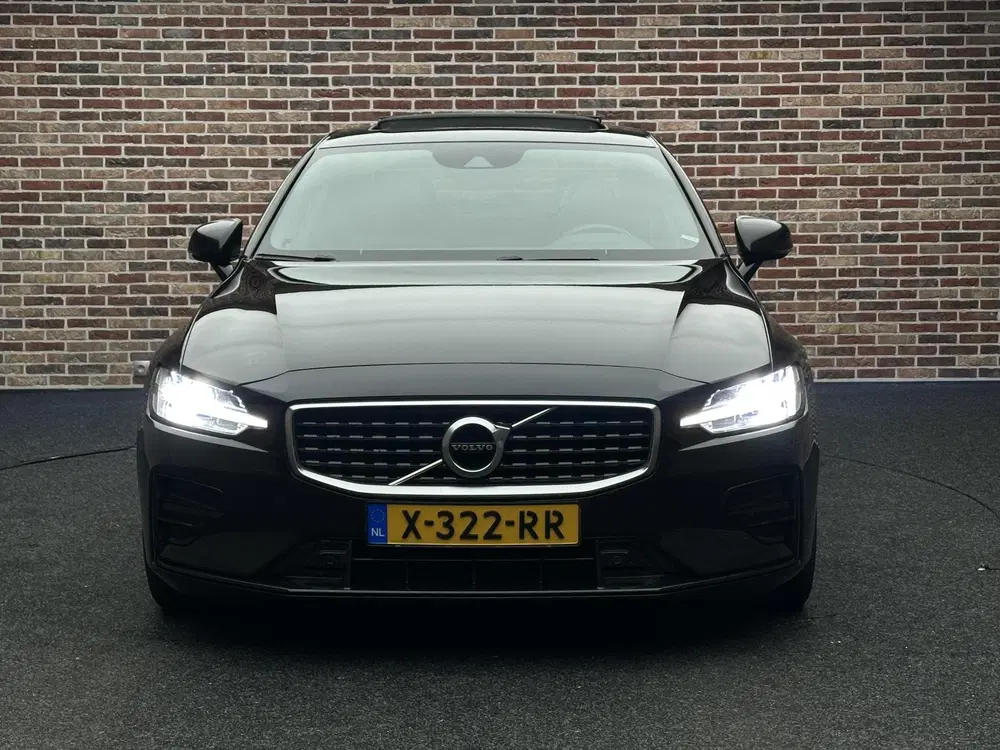 Volvo S60 2.0 T4 R-Design Camera uit 2019, foto 5