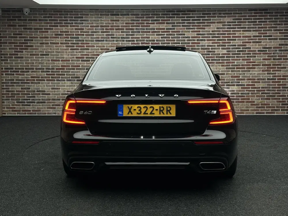 Volvo S60 2.0 T4 R-Design Camera uit 2019, foto 7