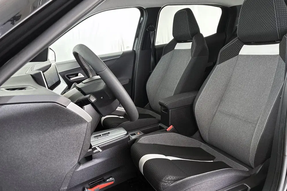 Opel Frontera 1.2 Turbo Hybrid GS 7p. Camera Apple CarPl uit 2025, foto 6