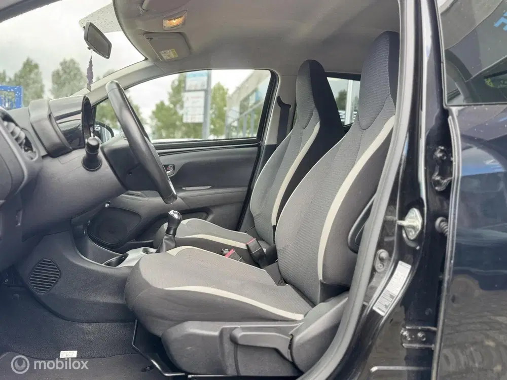 Toyota Aygo 1.0 VVT-i x-joy uit 2021, foto 10