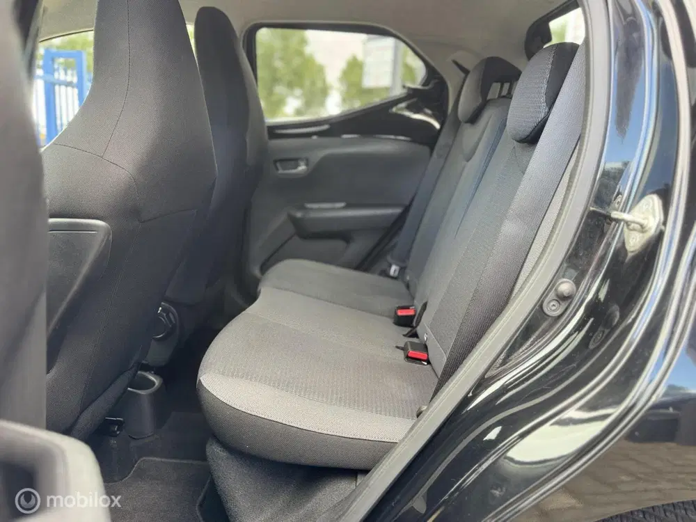 Toyota Aygo 1.0 VVT-i x-joy uit 2021, foto 12