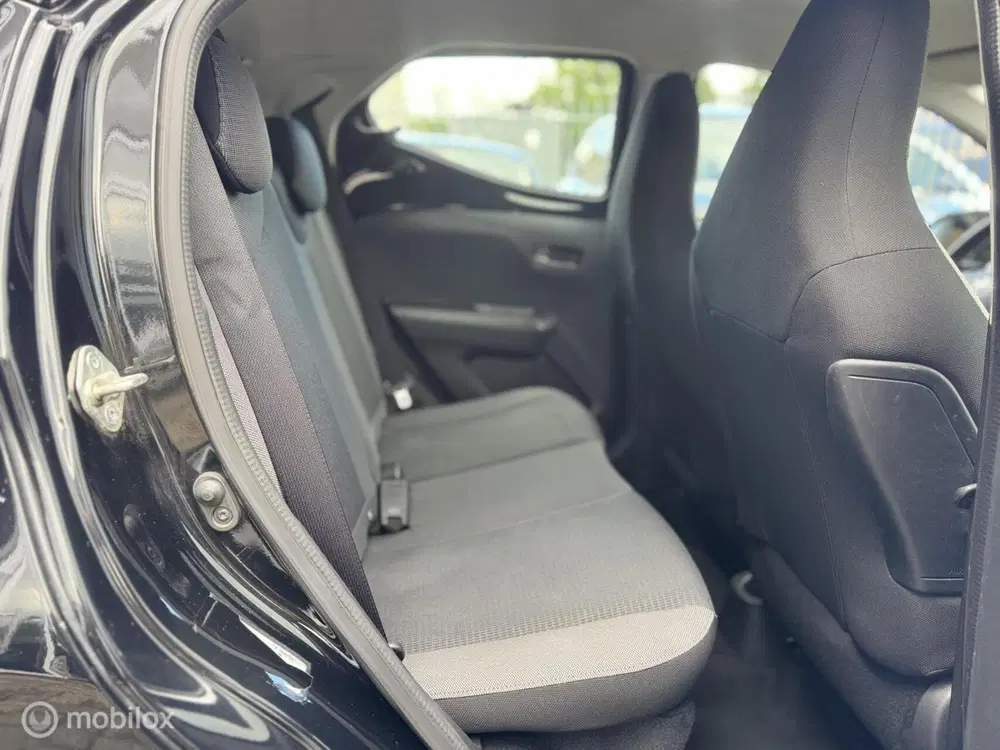 Toyota Aygo 1.0 VVT-i x-joy uit 2021, foto 13