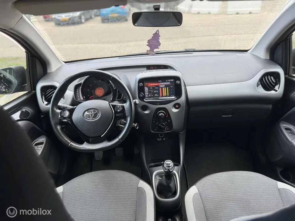Toyota Aygo 1.0 VVT-i x-joy uit 2021, foto 15