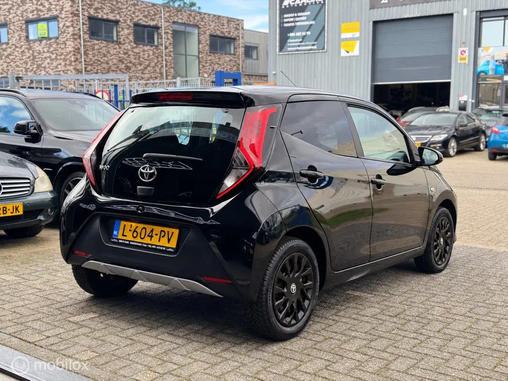 Toyota Aygo 1.0 VVT-i x-joy uit 2021, foto 9