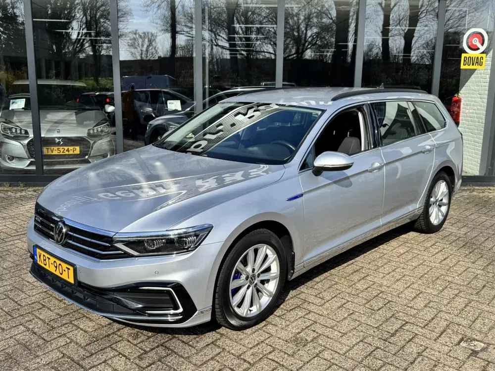 Volkswagen Passat 1.4 TSI PHEV GTE*Virtual cockpit*C uit 2020, foto 2