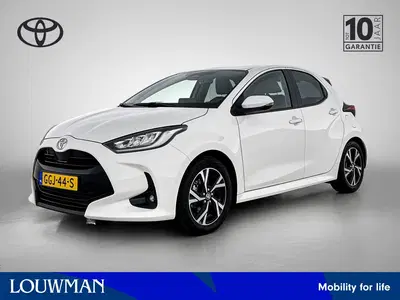 Toyota Yaris 1.5 Hybrid 115 First Edition uit 2024