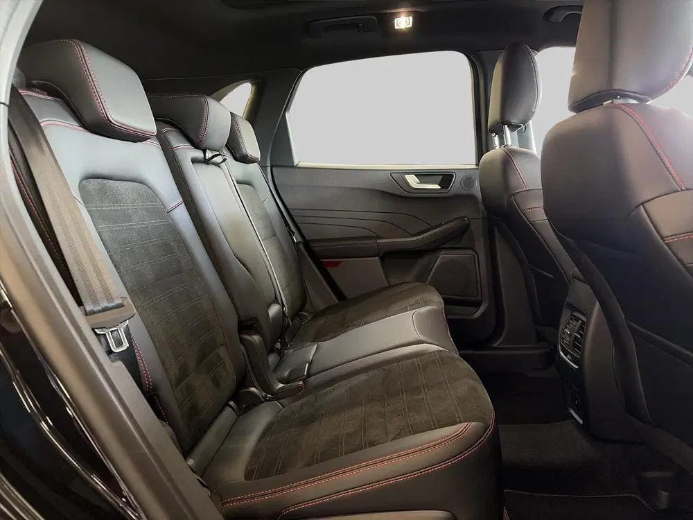 Ford Kuga 2.5 PHEV ST-Line X uit 2023, foto 14