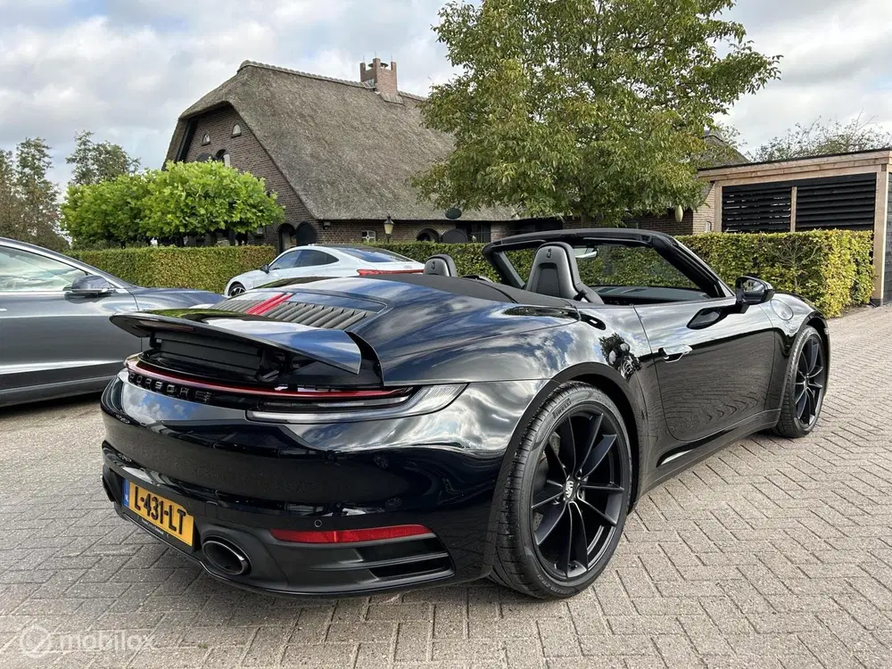 Porsche 911 3.0 Carrera uit 2021, foto 2