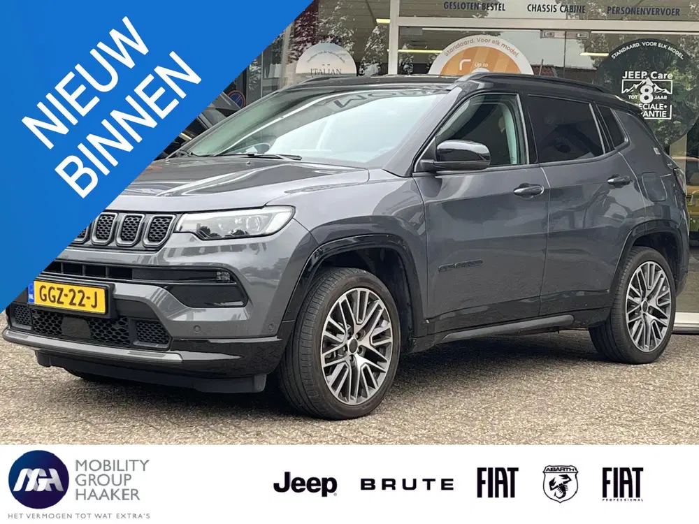 Jeep Compass 4xe 240 Plug-in Hybrid Electric Summit uit 2024