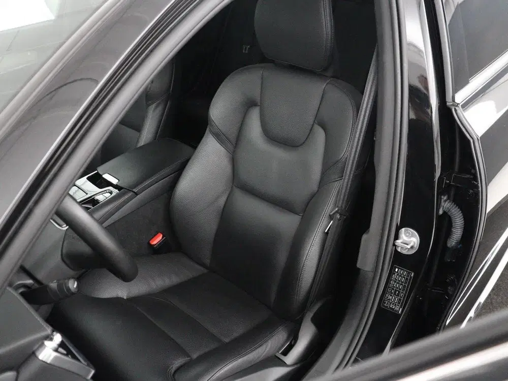 Volvo V90 2.0 T8 Plug-in hybrid AWD Plus Bright uit 2023, foto 9