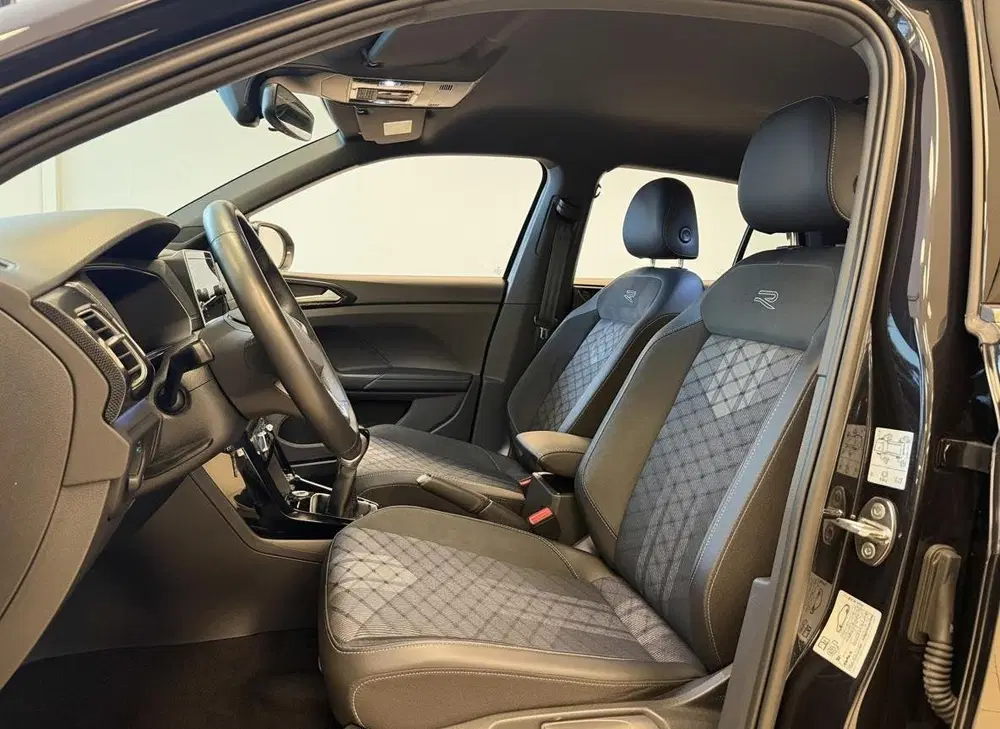Volkswagen T-Cross TSI R-Line Edition 115PK GARANTIE TOT 03 uit 2025, foto 15